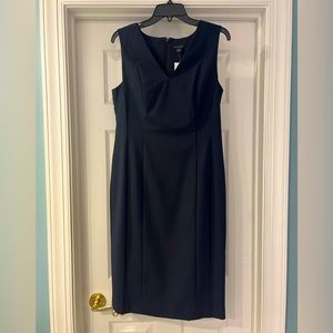 Classic navy vneck sheath